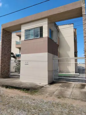 O edifício onde o apartamento está situado