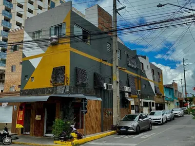 O edifício onde o apartamento está situado