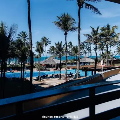 Apartamento Pé na Areia ao Lado do Beach Park - Conforto e Localização Imbatível
