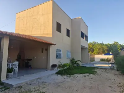 O edifício onde o apartamento está situado