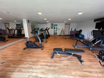 O centro de fitness e/ou as comodidades de fitness de VGFUN 233-60m2-2 quartos2wcs-VistaMar-Pé na Areia