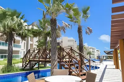 A piscina em ou perto de Vista Mar em Aquiraz Riviera - Beach Place por Casamarinn
