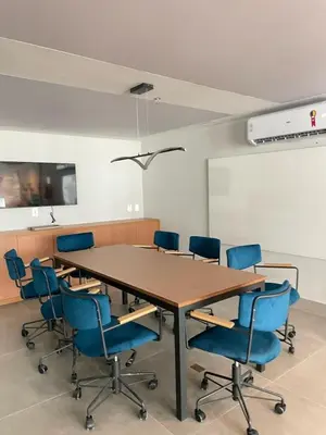 A área empresarial e/ ou a sala de conferências de Beach Class Meireles Condominium
