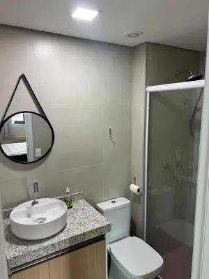 Uma casa de banho em Beach Class Meireles Condominium