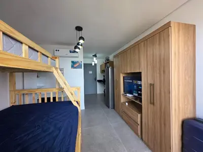 Uma cama ou camas num quarto em Studio no 27º andar recém inaugurado no Beach Class Meireles!!!