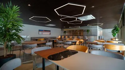 Um restaurante ou outro lugar para comer em Studio no 27º andar recém inaugurado no Beach Class Meireles!!!