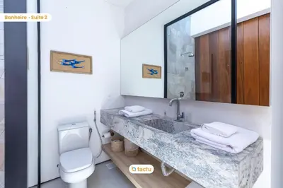 Uma casa de banho em Casa com Piscina no Origem Fortim
