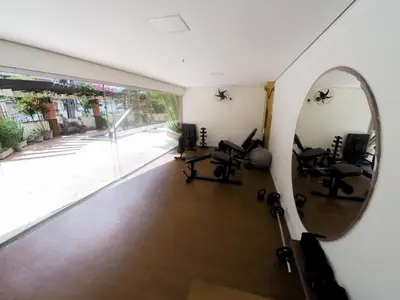A planta de Apto 2 Quartos com Suíte, Garagem, 300m da Praia