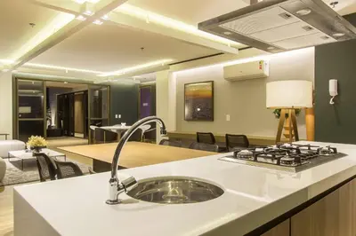 A cozinha ou kitchenette de JSmart #1106 - Apê confortável por Carpediem