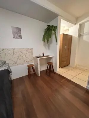 Uma área de estar em Condomínio Boa Ideia apart completo ao lado North Shopping Maracanaú