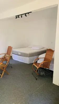Uma área de estar em Chalè Pico Alto