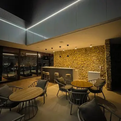Uma área de estar em Studio Beira-mar, rooftop com piscina e jacuzzi