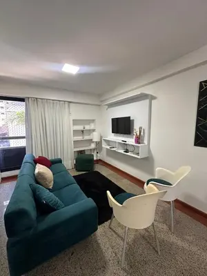 Uma televisão e/ou sistema de entretenimento em Flat Completo na Av. Beira Mar – Scala - Fortaleza