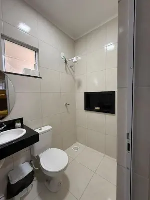 Uma casa de banho em Residencial Portela 08B