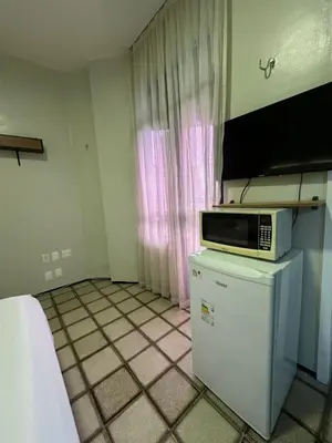A cozinha ou kitchenette de 651B sea and sunset front apartment