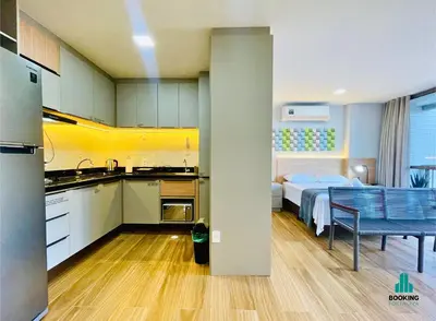 A cozinha ou kitchenette de J. Smart Guararapes by Holiday Stays