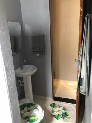 Uma casa de banho em Chalé Vista ao Mar gray