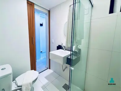 Uma casa de banho em Jacqueline Vista Mar by Holiday Stays
