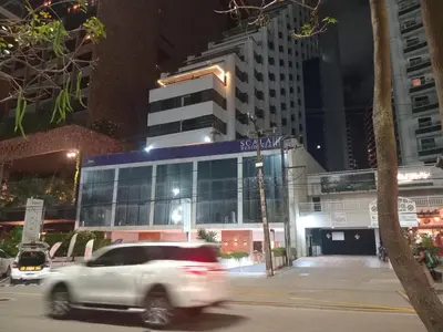 O edifício onde o apartamento está situado