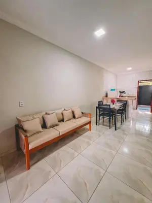 Uma área de estar em Casa de férias com piscina praia do Prea