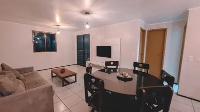 Uma televisão e/ou sistema de entretenimento em Praia de Iracema vista mar - Atlantic Ocean