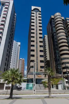 O edifício onde o apartamento está situado