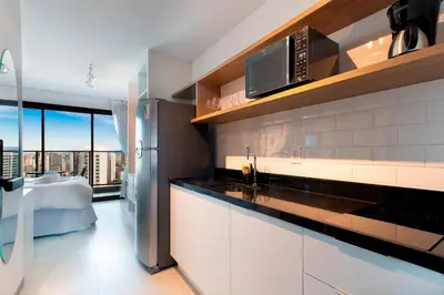 A cozinha ou kitchenette de Beach Class Meireles Housi by Carpediem
