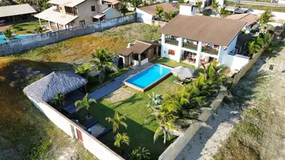 A piscina em ou perto de POUSADA Coisa Mais Linda e Massagem