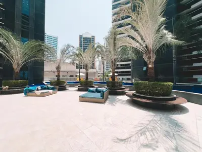 O edifício onde o apartamento está situado