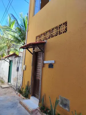 O edifício onde o hostel está situado