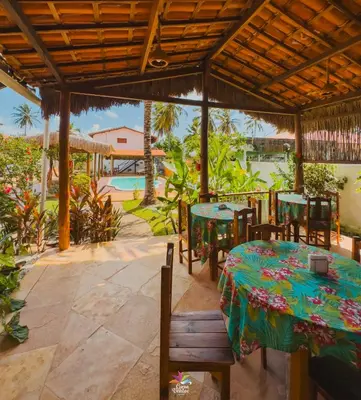 A piscina em ou perto de Pousada Curva dos Ventos-Próximo à praia com café da manhã em Icaraí de Amontada