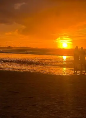 O nascer ou o pôr do sol visto a partir da casa de férias