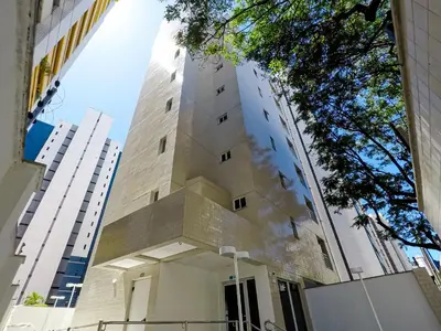 O edifício onde o apartamento está situado