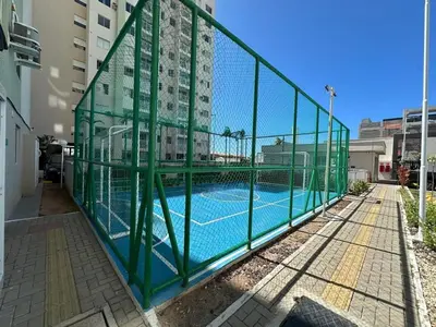 A piscina em ou perto de Apartamento mobiliado na Praia do Futuro com vista para o mar