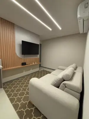 Uma televisão e/ou sistema de entretenimento em Conforto em Fortaleza
