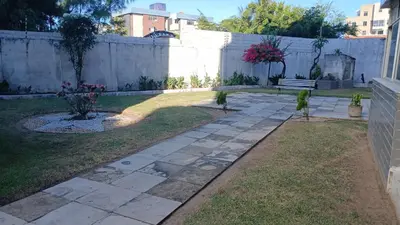 Um jardim no exterior de Praia do Futuro apartamento para amigos e familiares