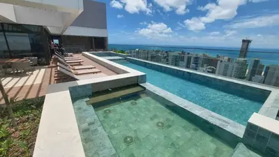 A piscina em ou perto de Apartamento Sofisticado Beach Class Beira Mar