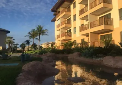 O edifício onde o apartamento está situado