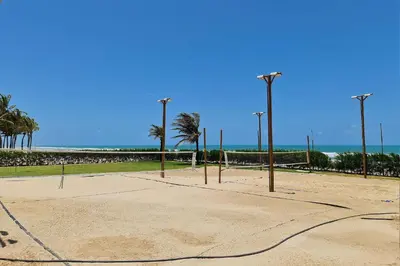 Comodidades para jogar ténis e squash em Paraíso das Dunas #15 - Pé na Areia By Carpediem ou nas proximidades