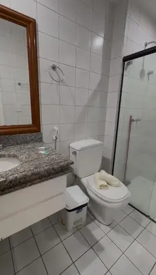 Uma casa de banho em FLATBEIRAMAr2024