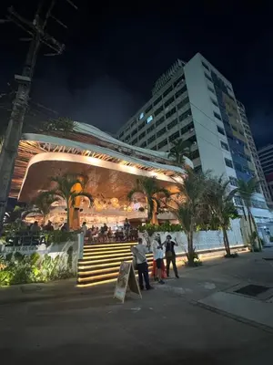 O edifício onde o apartamento está situado
