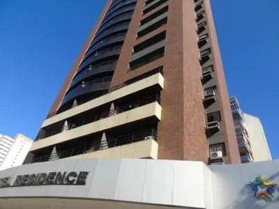 O edifício onde o apartamento está situado
