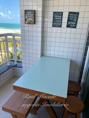 Uma vista do mar geral ou uma vista do mar a partir do apartamento