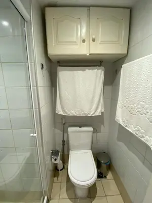 Uma casa de banho em Flat mobiliado na Beira Mar