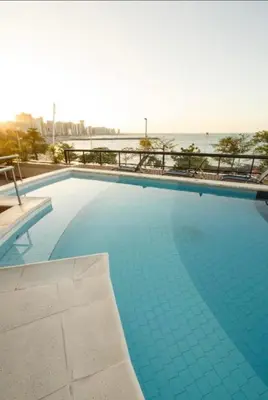 A piscina em ou perto de Flat mobiliado na Beira Mar no hotel Blue Tree
