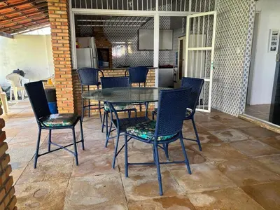 Uma área de estar em Casa Pé na Areia - Com PISCINA, CHURRASQUEIRA E VISTA PRIVILEGIADA - Beberibe