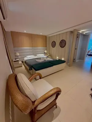 A planta de Exclusiva e Única Cobertura Duplex do Golf Ville
