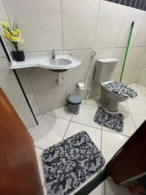 Uma casa de banho em Apartamento completo e central! Casa Caju!