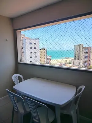 Uma vista do mar geral ou uma vista do mar a partir do apartamento