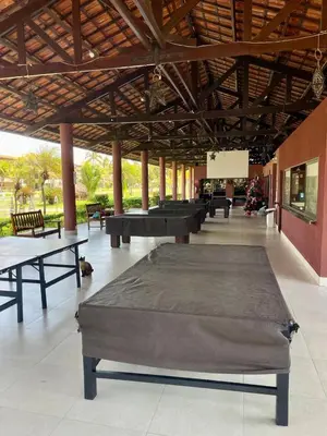 Uma área de estar em Apto EnCanto do Mar - Apenas 50m da praia e piscinas! Aquaville Resort